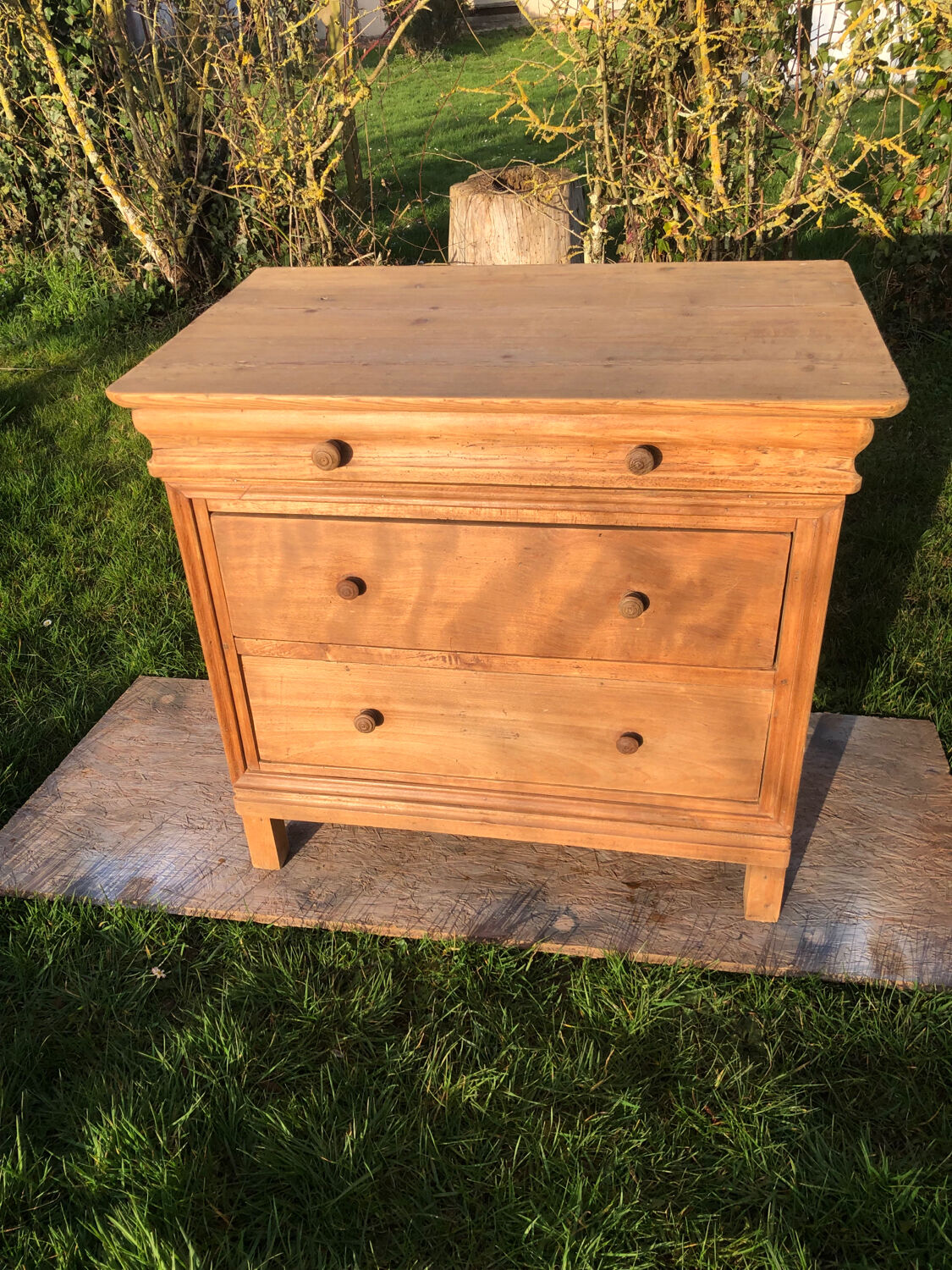 Vintage chest of drawers
