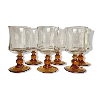 6 petits verres à pieds ambrés vintage