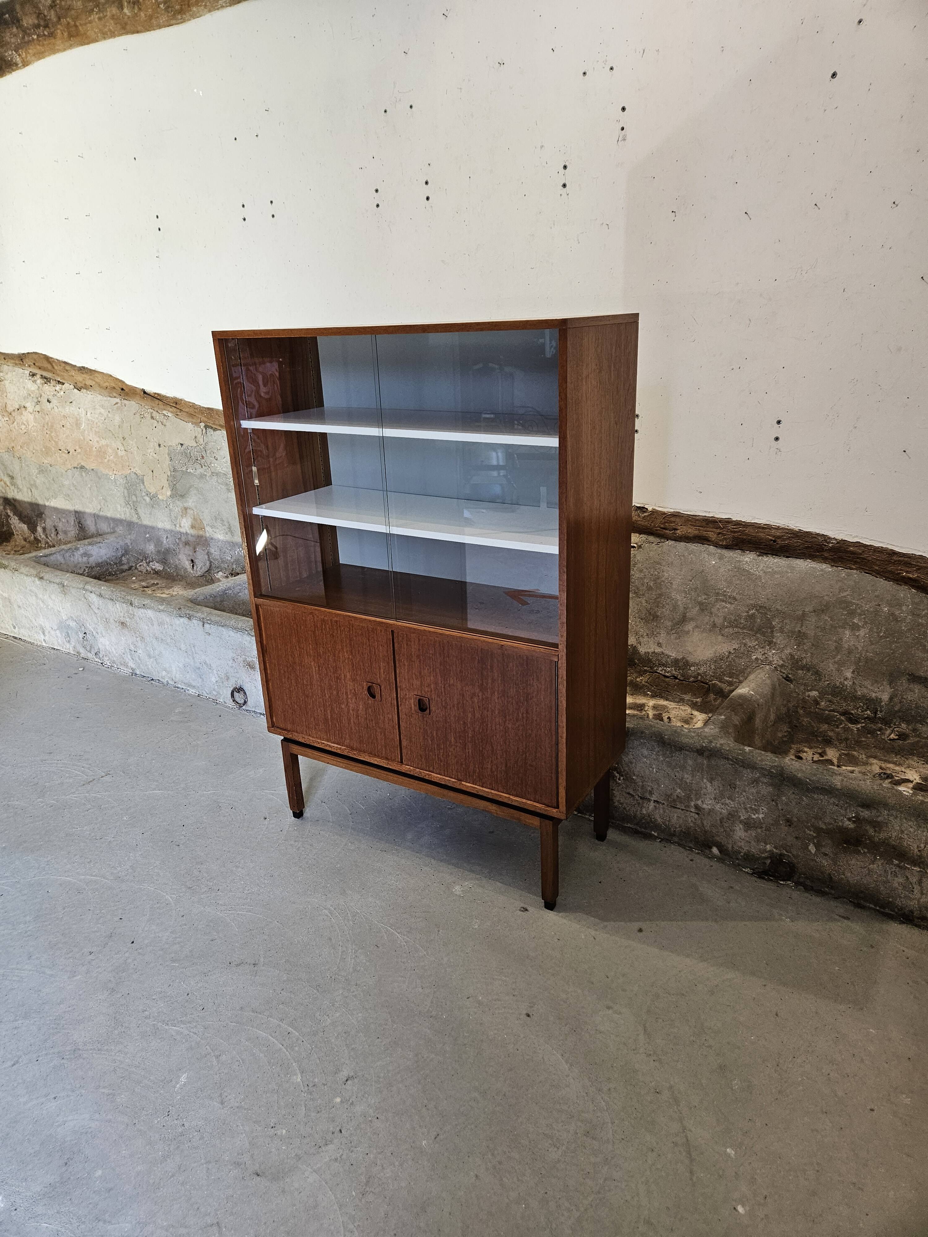 Small MDK display case / teak veneer bookcase 1960 Scandinavian design