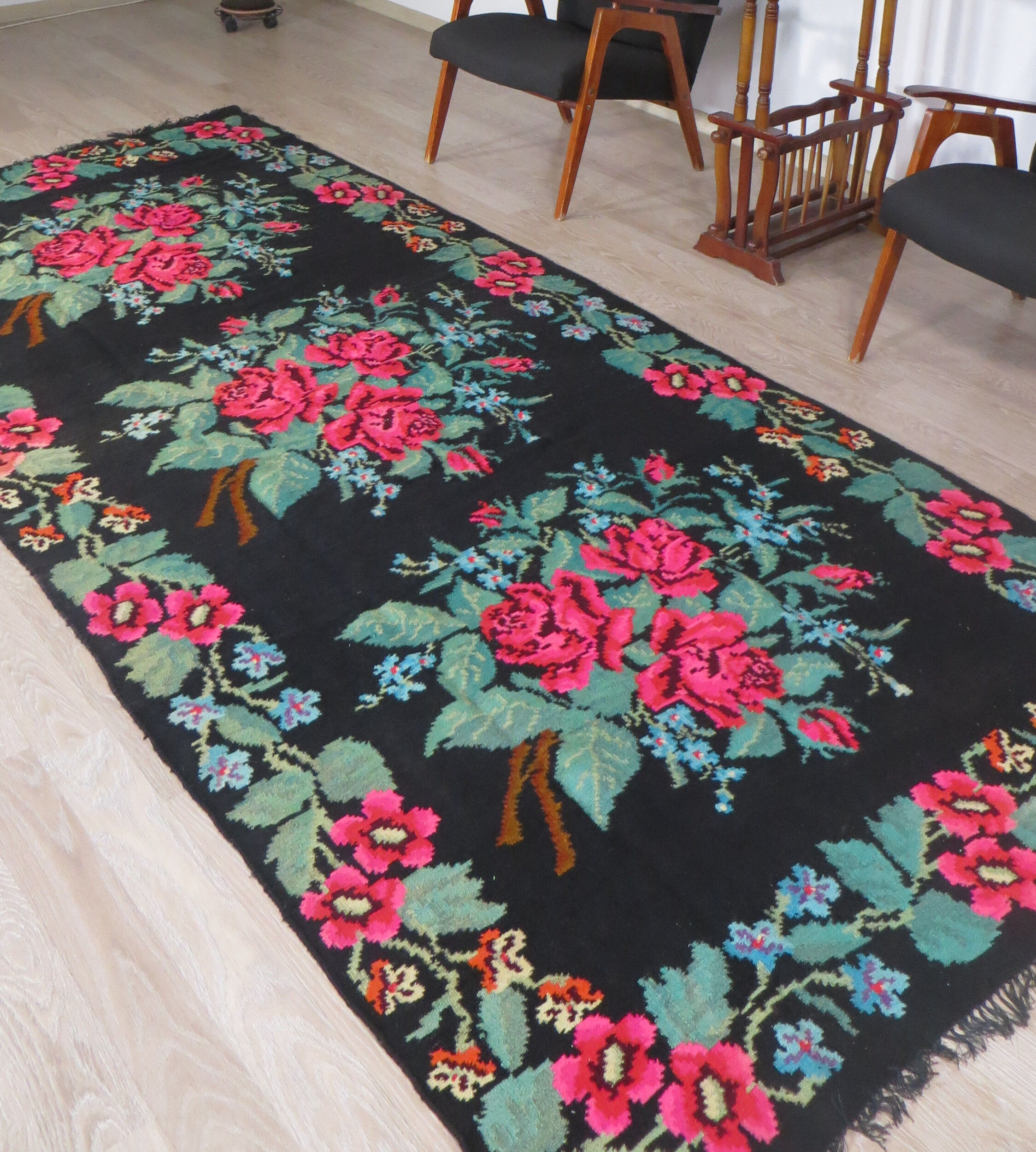 Moldovan carpet 140cm x 320cm