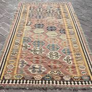 Kilim rug made by the Gashgai tribes in Iran: 1.60 x 2.95 metres