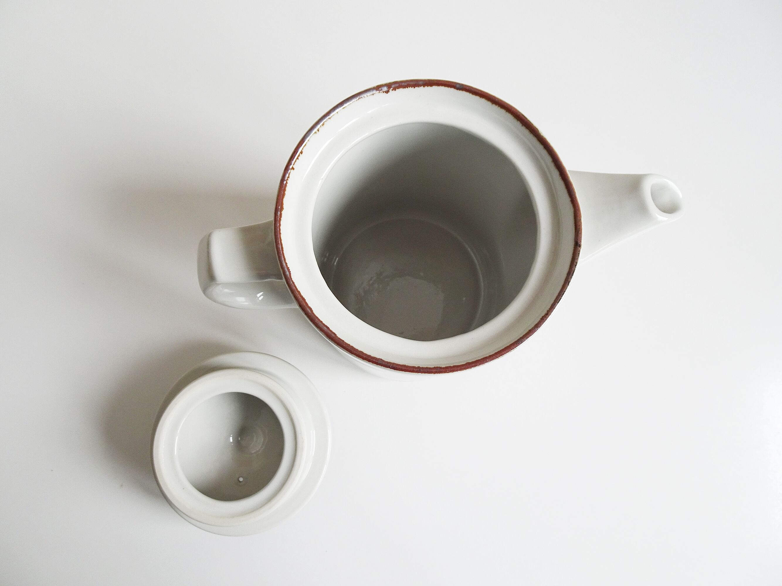 Danish teapot by Desiree from the Selandia series
