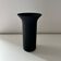 Vase en verre noir mat Habitat 1990