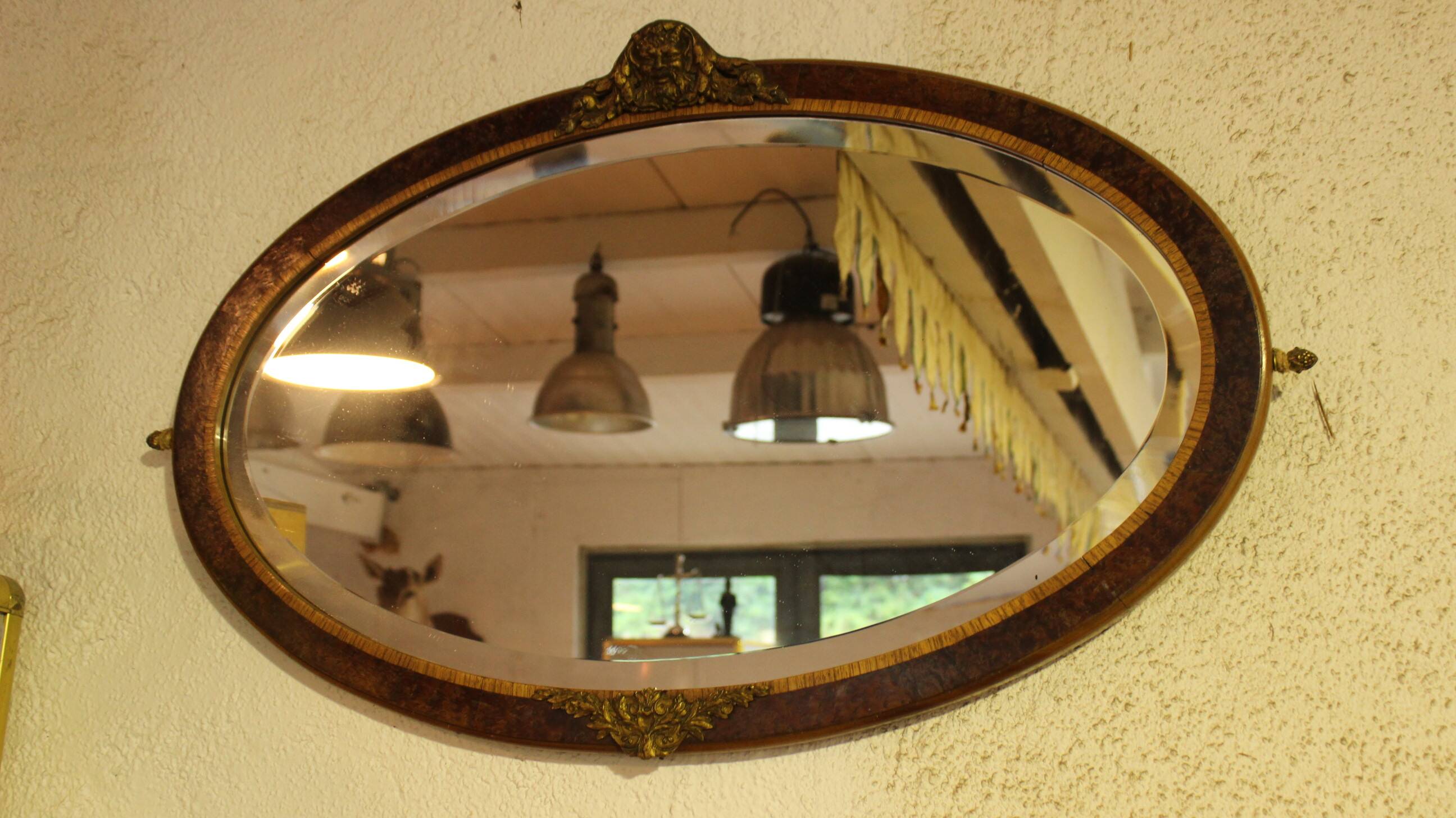 Oval mirror
