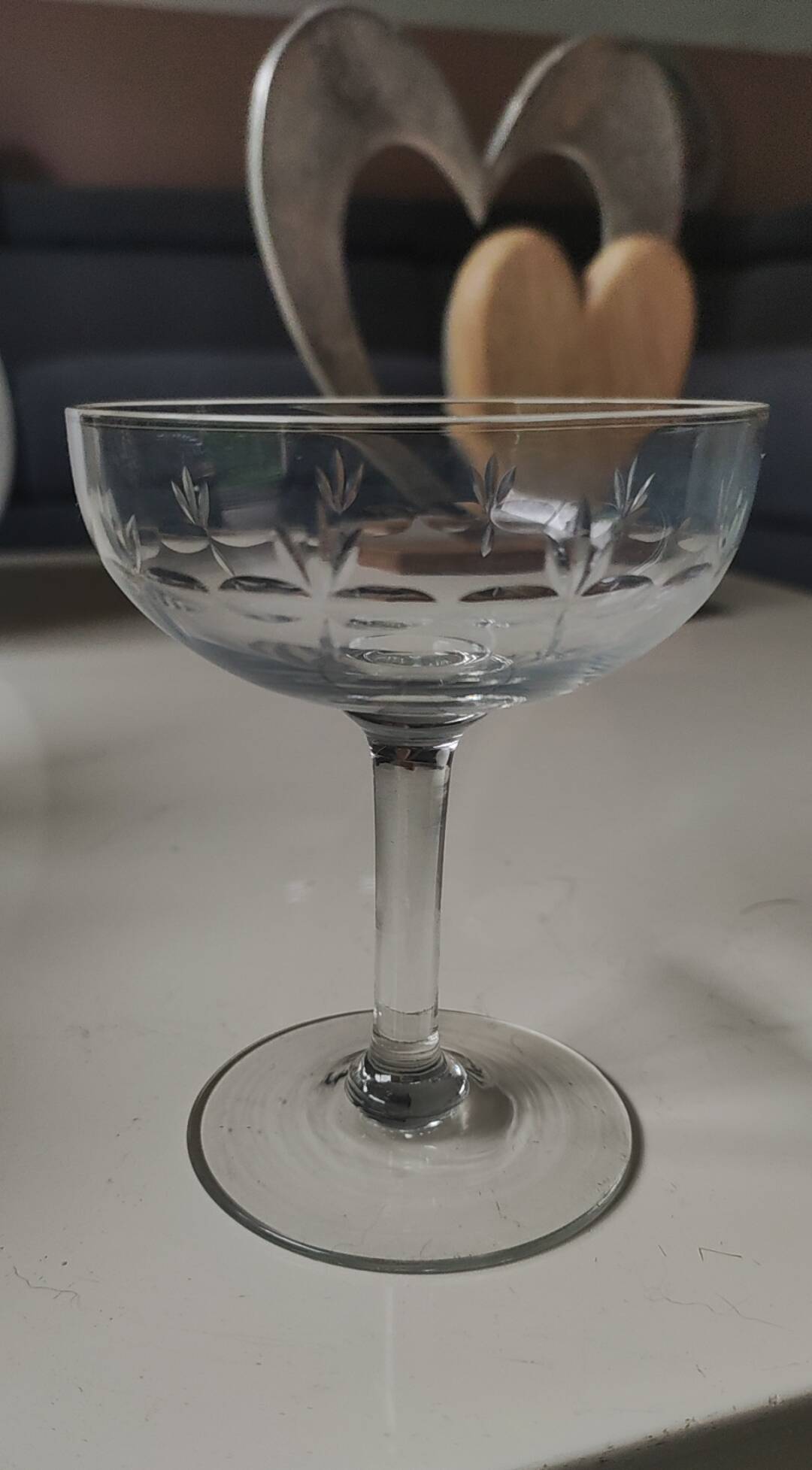 Lot of 4 Art Deco champagne coupes / Verreries de Doyen. Half crystal.