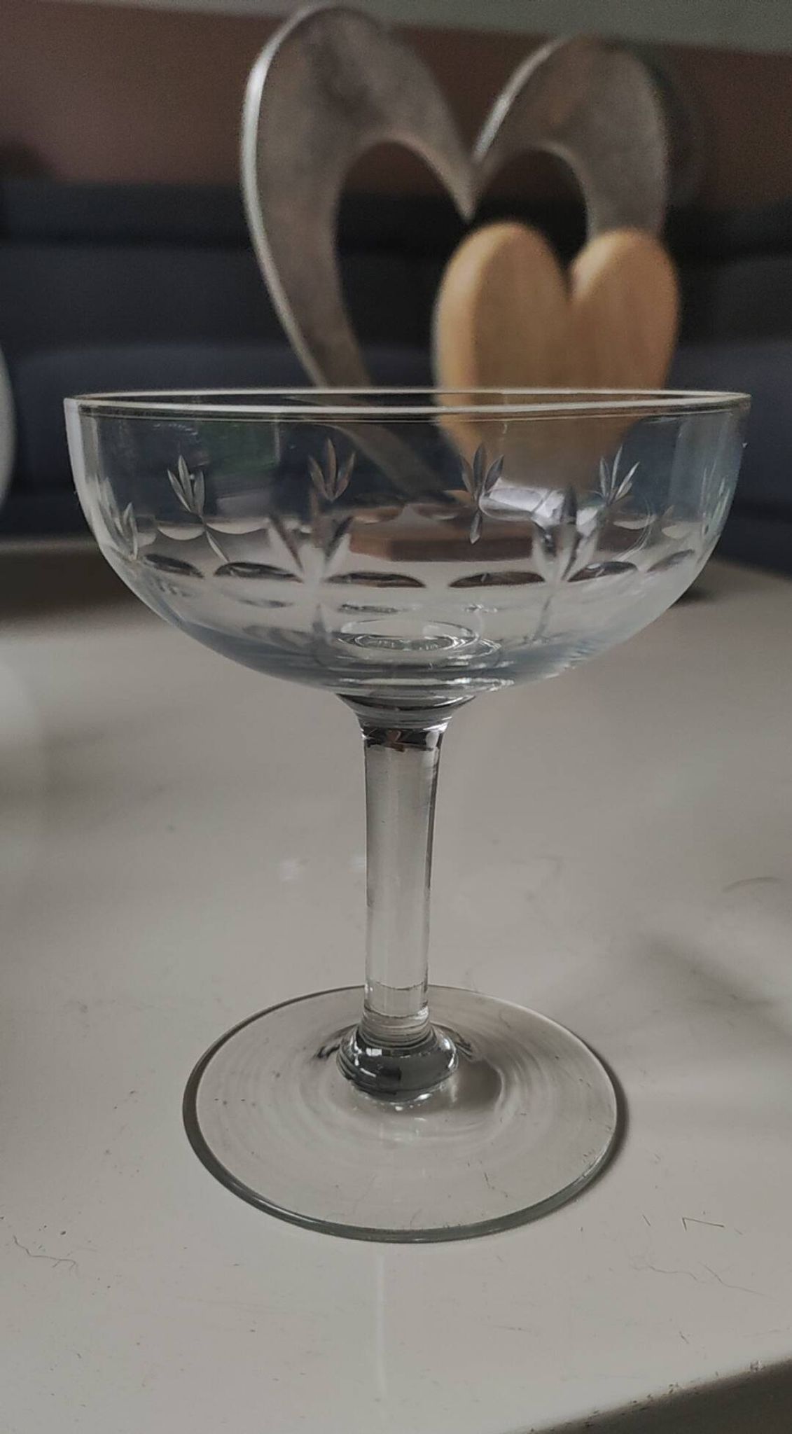 Lot of 4 Art Deco champagne coupes / Verreries de Doyen. Half crystal.