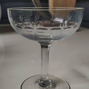 Lot of 4 Art Deco champagne coupes / Verreries de Doyen. Half crystal.