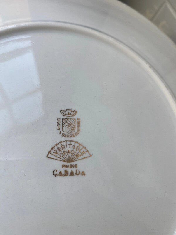 12 flat plates Digoin Sarreguemines Canada