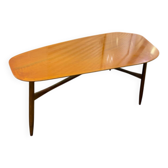 Grande table basse scandinave forme libre en teck 1960