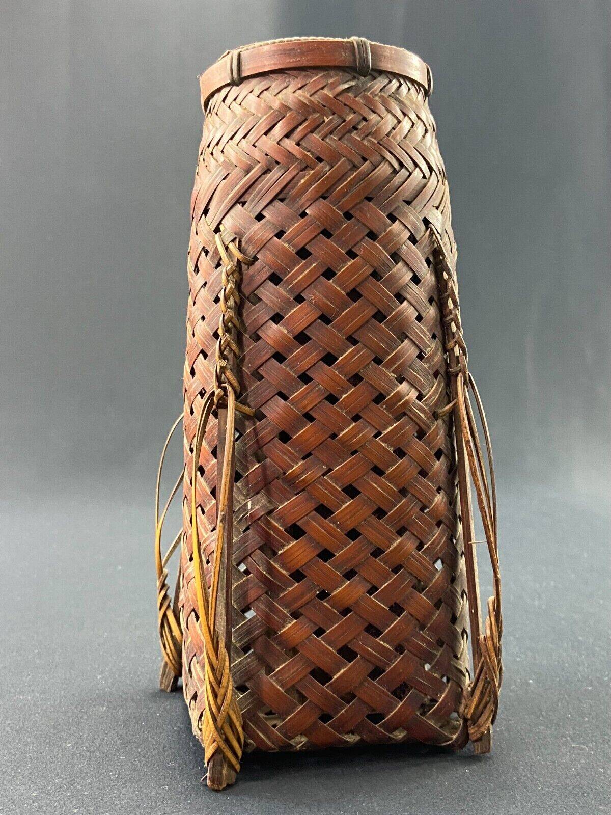Hanakago vase in woven bamboo for Ikebana Japan late 19th century