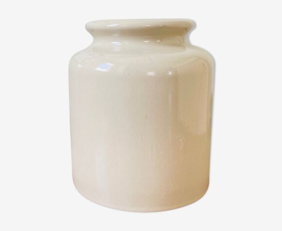 Beige enamelled sandstone pot
