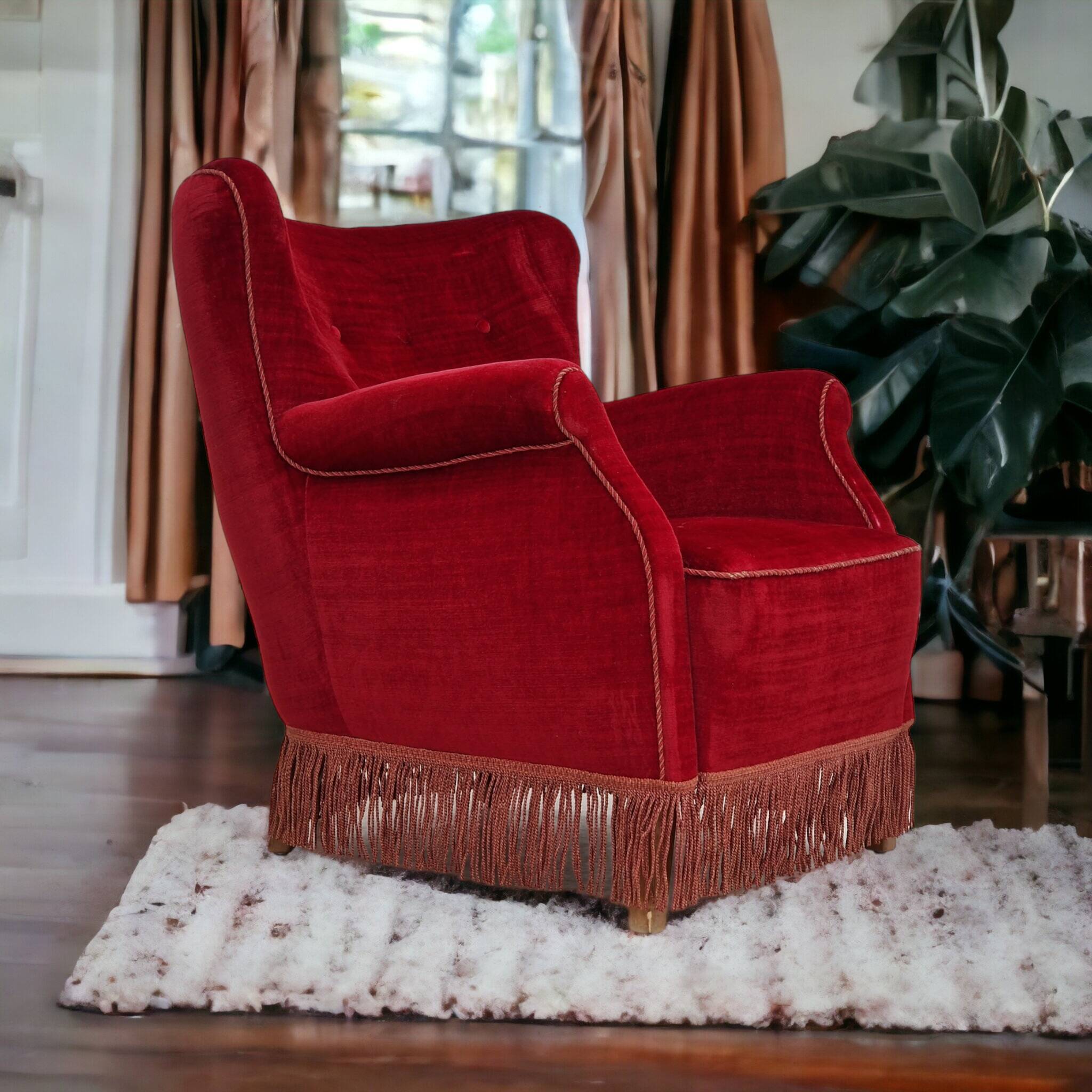 Fauteuil vintage danois en velours rouge cerise, 1960