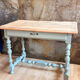 Bureau en chêne début XXeme bois brut et céladon