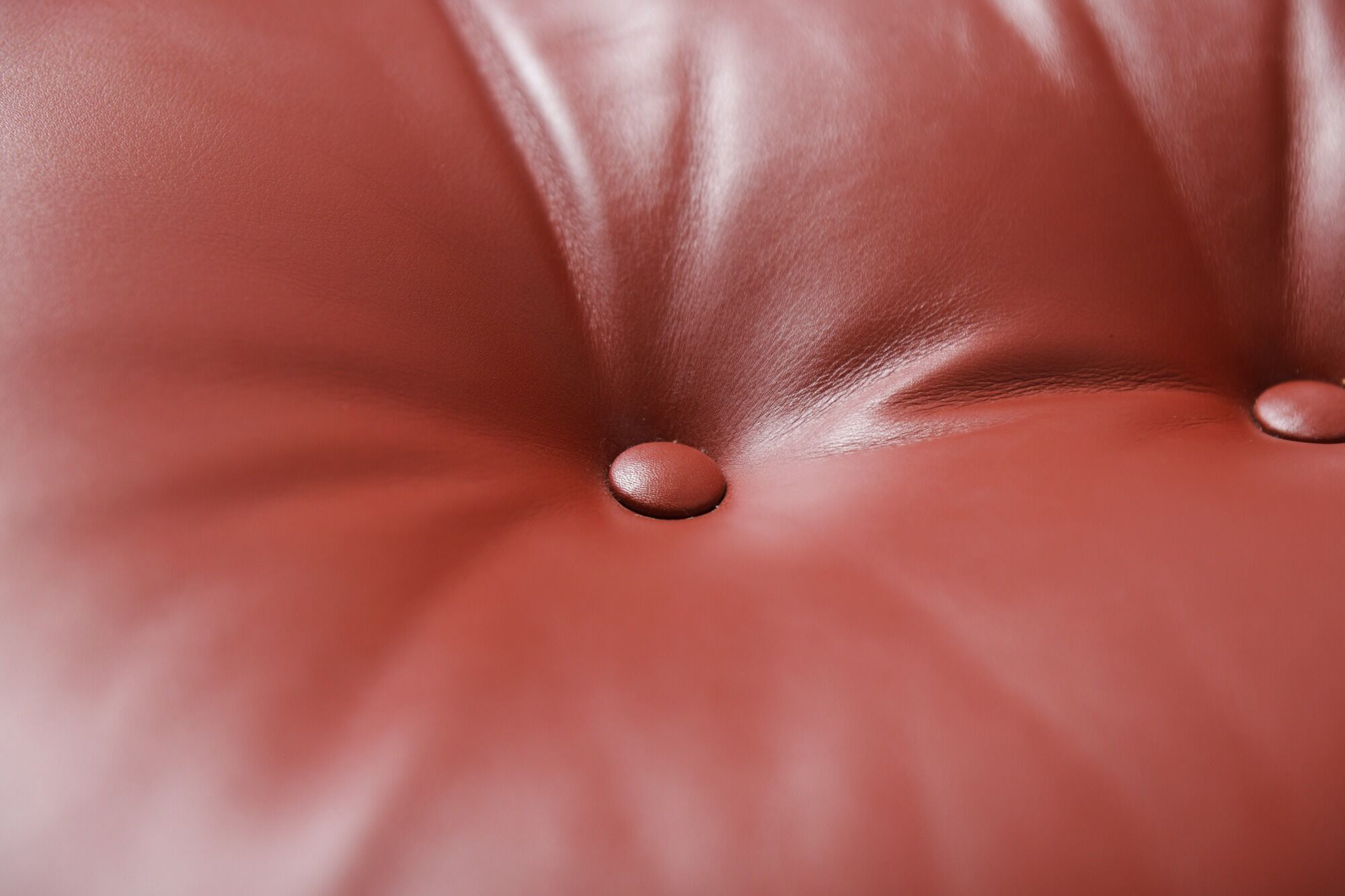 Vintage Soriana set in red leather by Afra e Tobia Scarpa for Cassina Italy