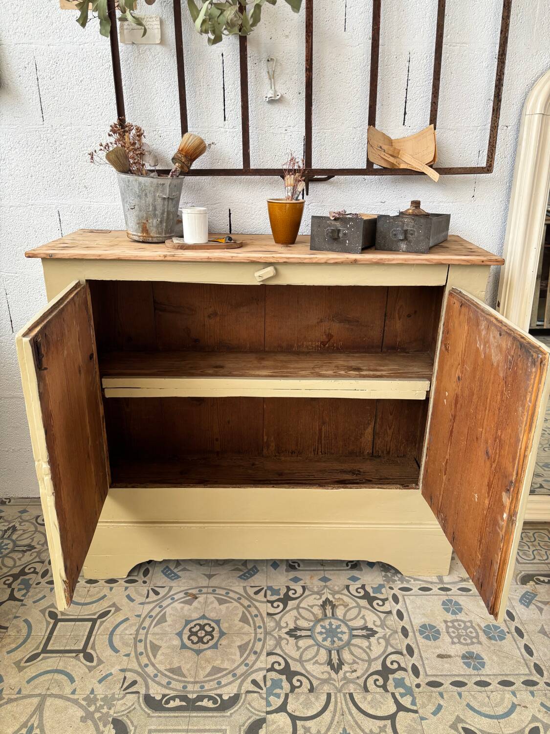 Beige two-door buffet