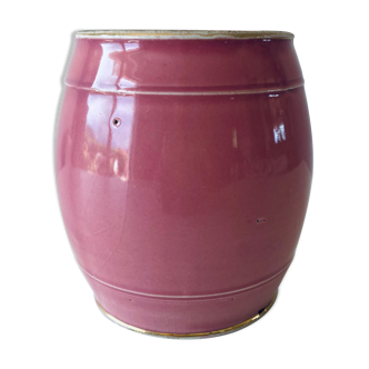 Ancient pink enamelled pottery