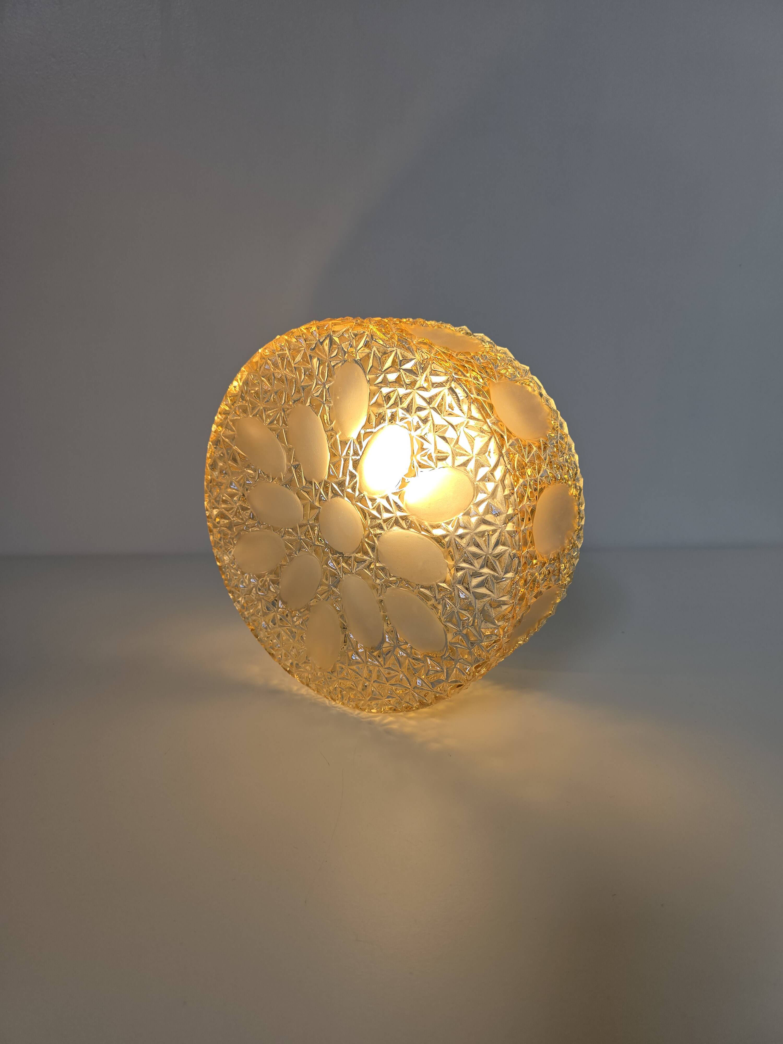 Plafonnier applique vintage Elgo 1970