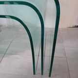 Suite of 3 nesting tables in curved glass from the 80s.