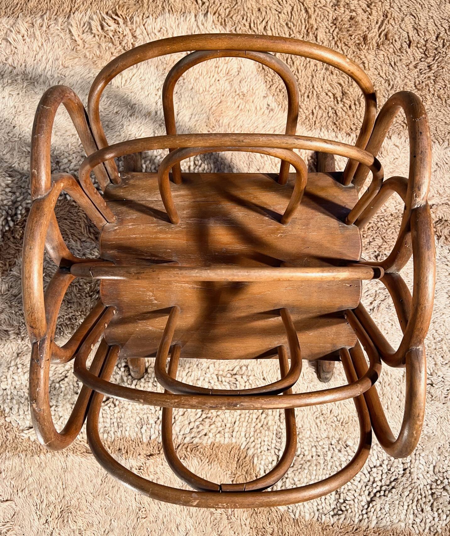Art Nouveau sheet music or magazine holder, circa 1900, Thonet, turned beech wood