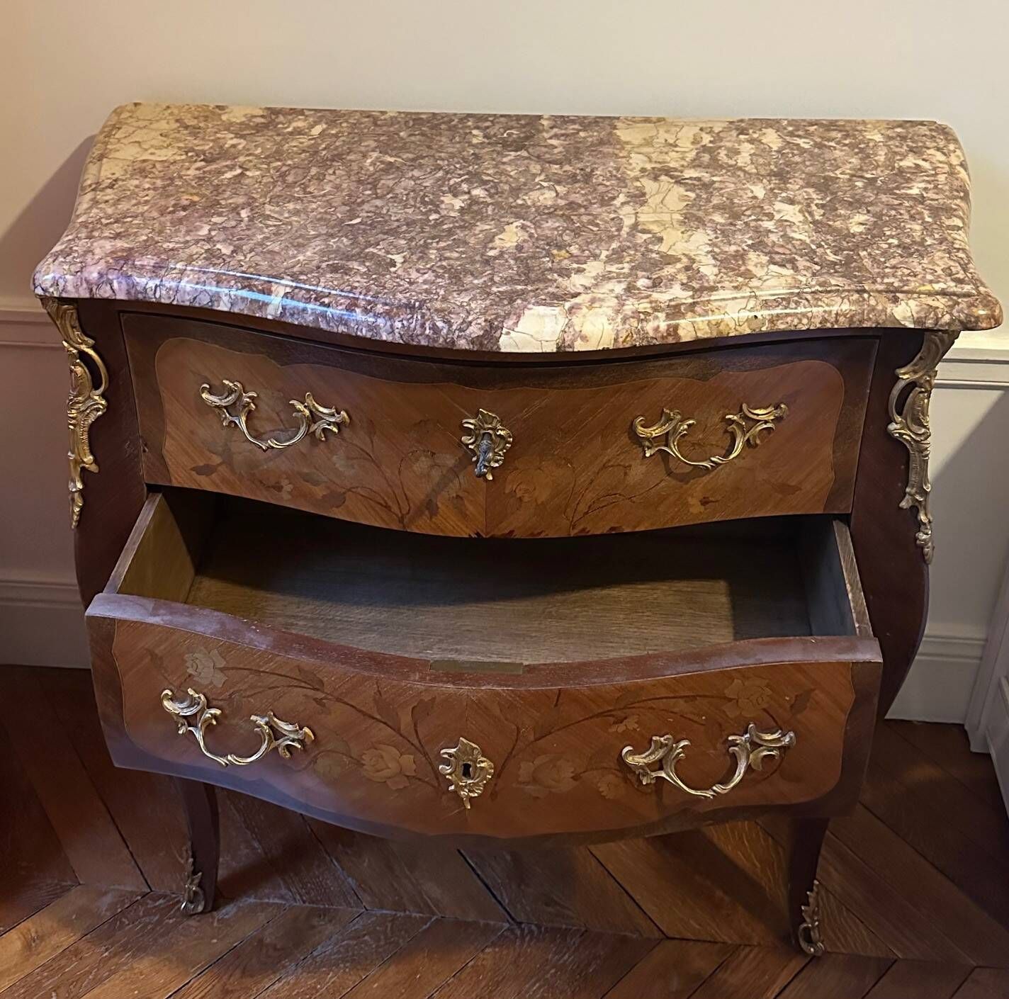 Louis XV style chest of drawers from the Louis Philippe period