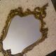 Miroir à accrocher en bronze style Louis XV rocaille roses