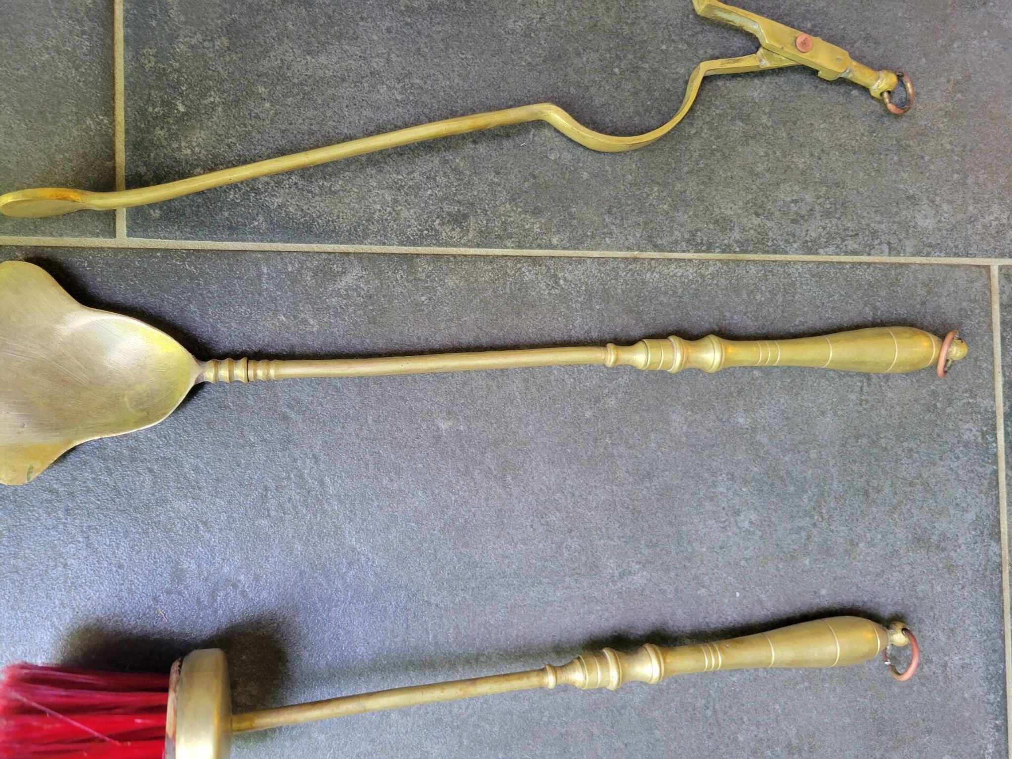 Fireplace tool set in gilded bronze