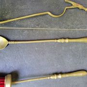 Fireplace tool set in gilded bronze