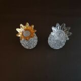 Salt and pepper design in pineapple shaped glass