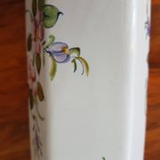 Vase signé Moustier
