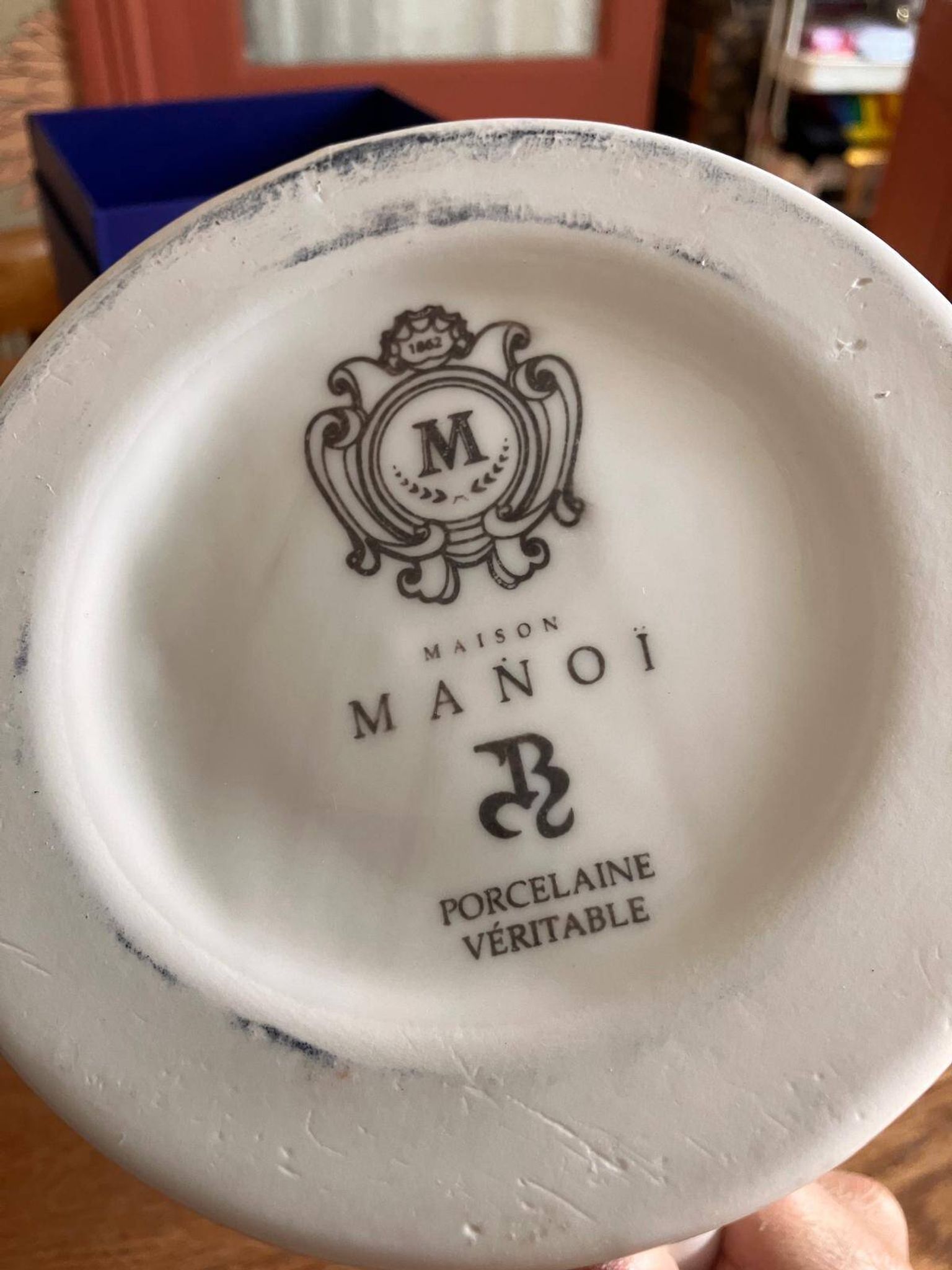 Porcelain jug Manoï Ornaments