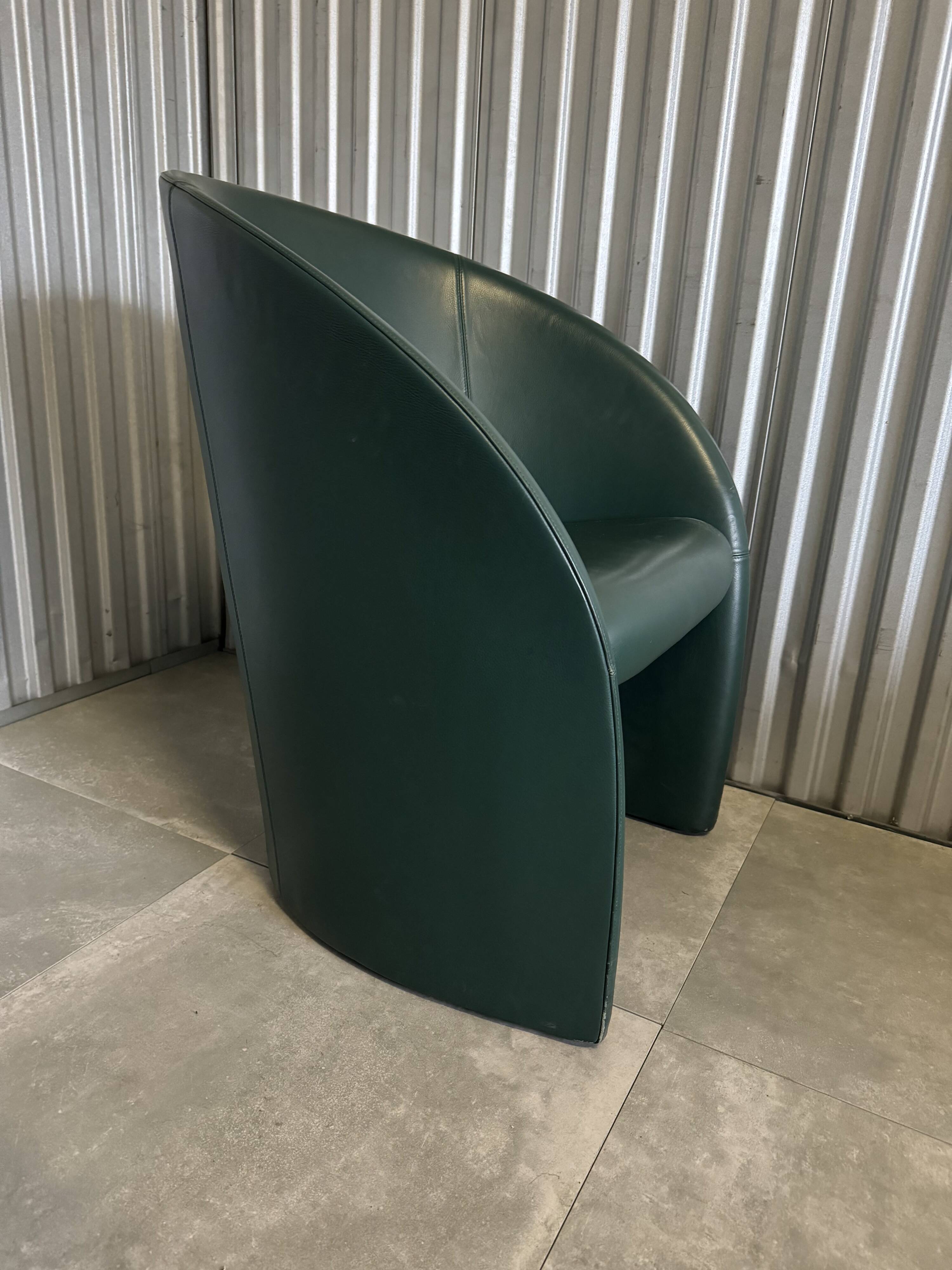 Poltrona frau intervista armchair green leather