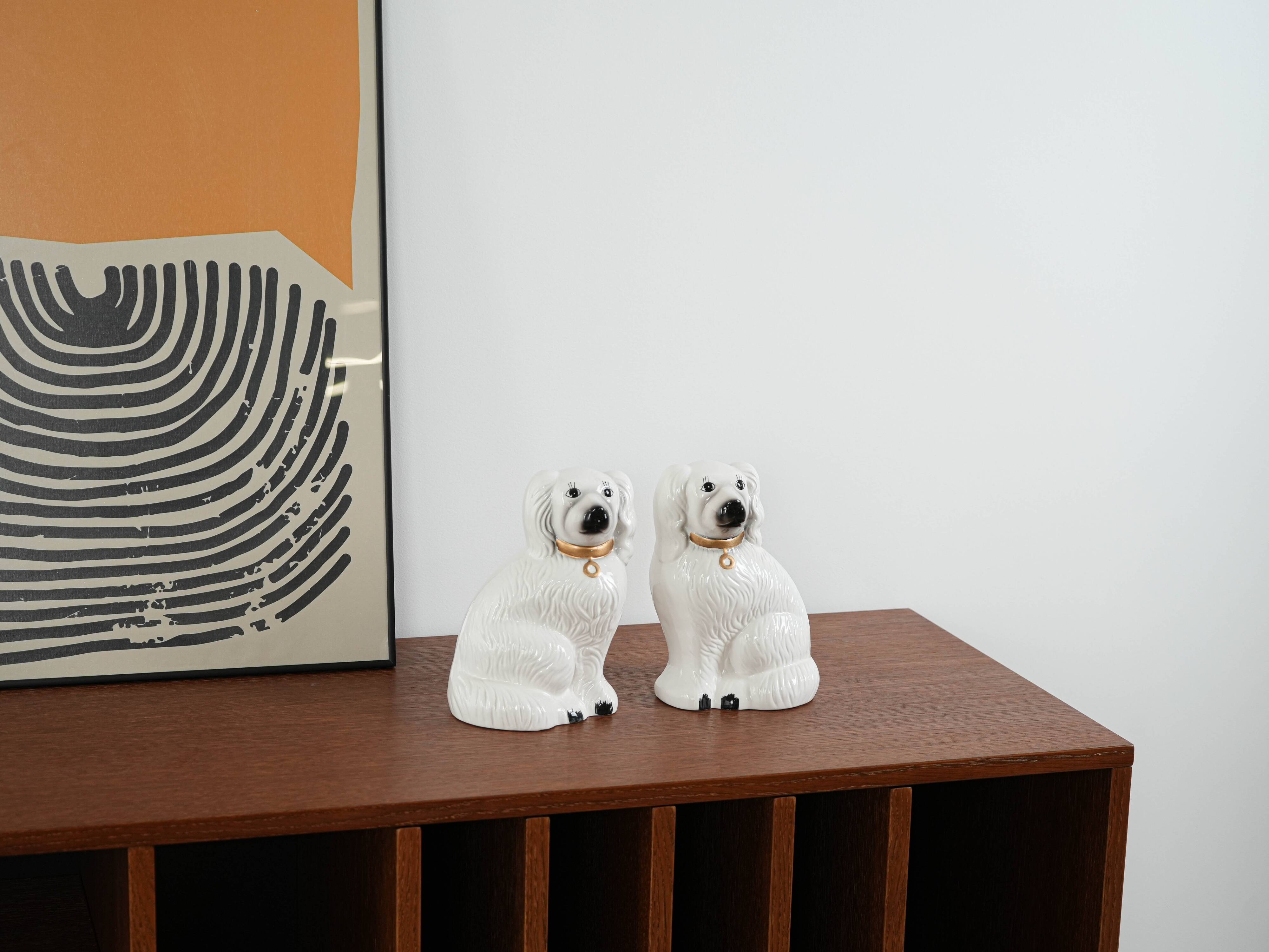 Ceramic dog figurines, English style, 1970s, made in England