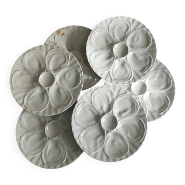 Set of 6 oyster plates in Pillivuyt porcelain.