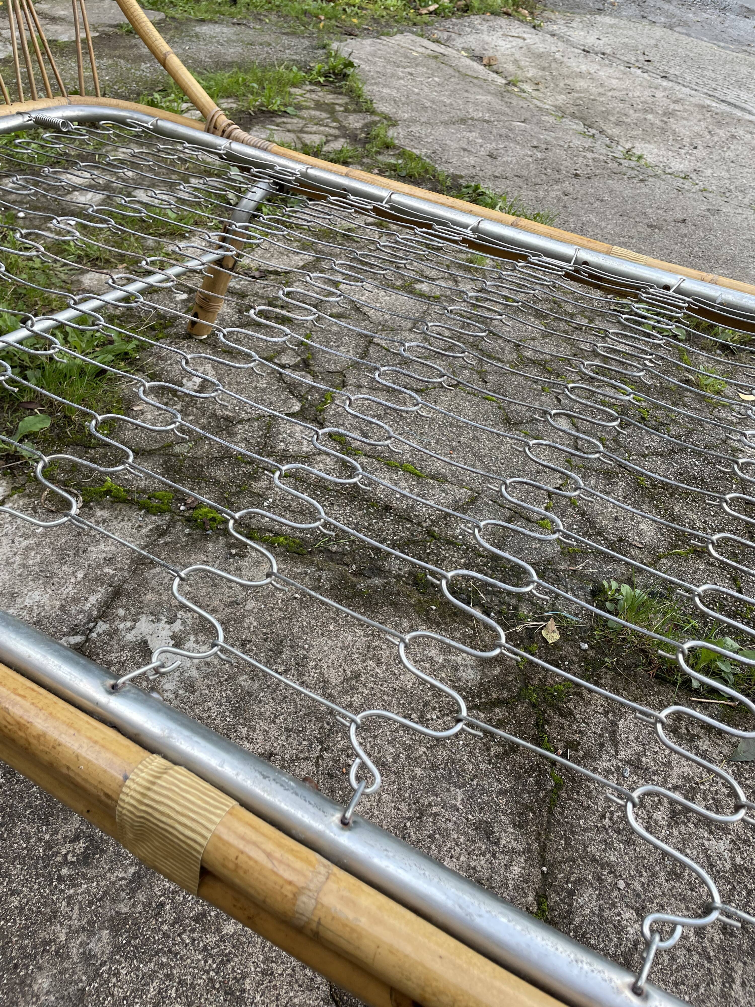 Lit corbeille en rotin