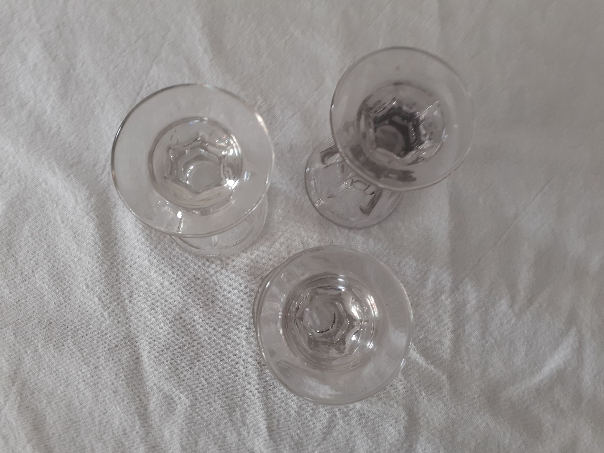 3 thick antique alcohol glasses bubbled deceptive bistro glass 19th
