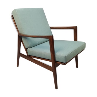Armchair 60