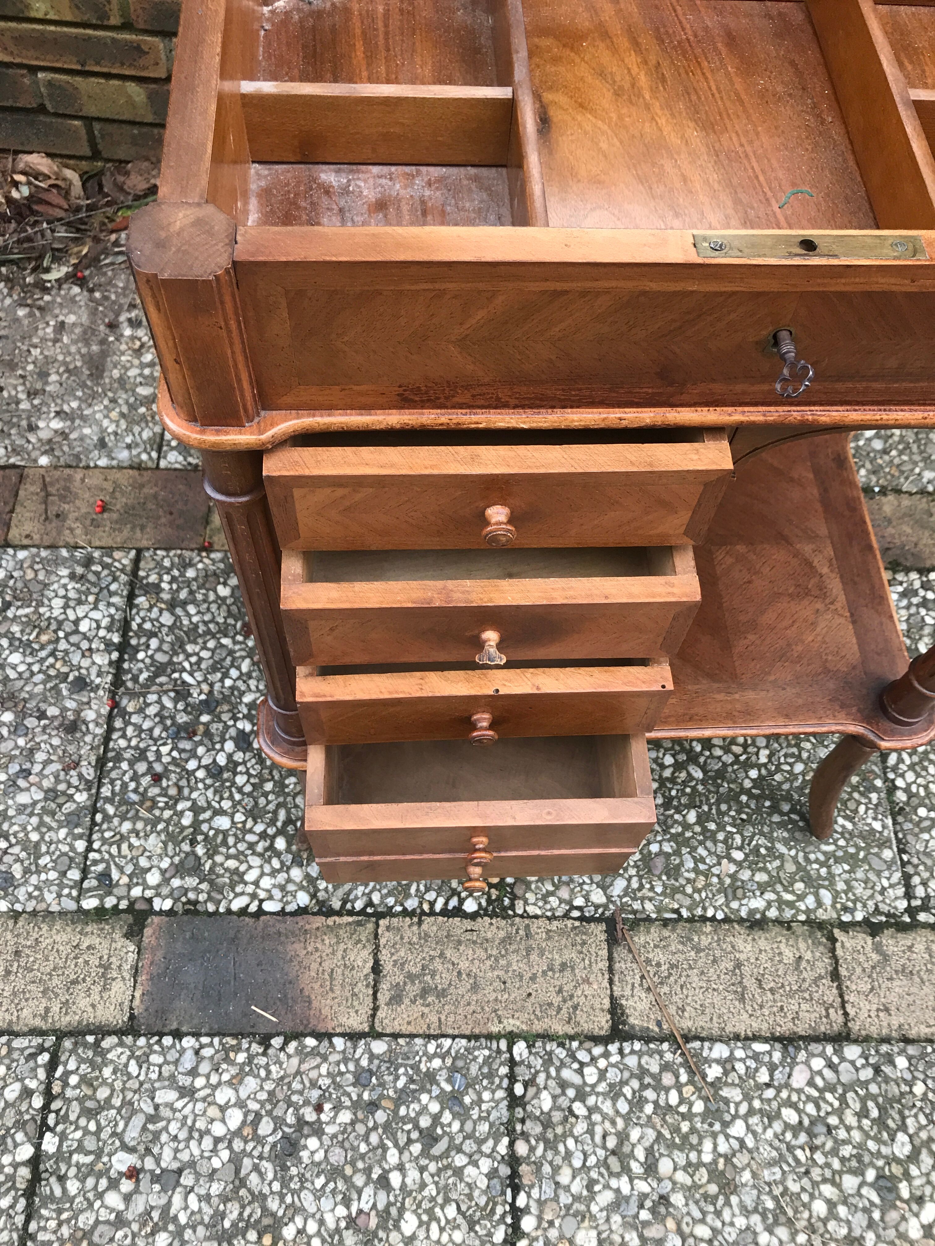 Dressing table walnut