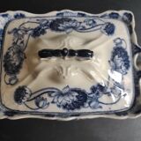 Set of 2 soup tureens, 19th century, Williams & Co. Crown china, Lily patte