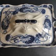 Set of 2 soup tureens, 19th century, Williams & Co. Crown china, Lily patte