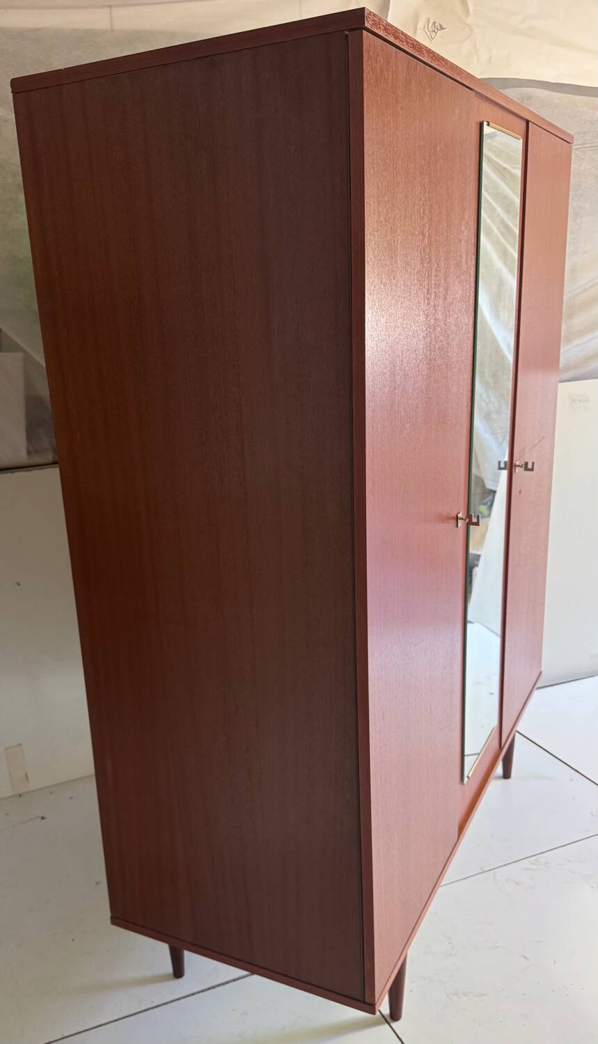 Armoire vintage scandinave