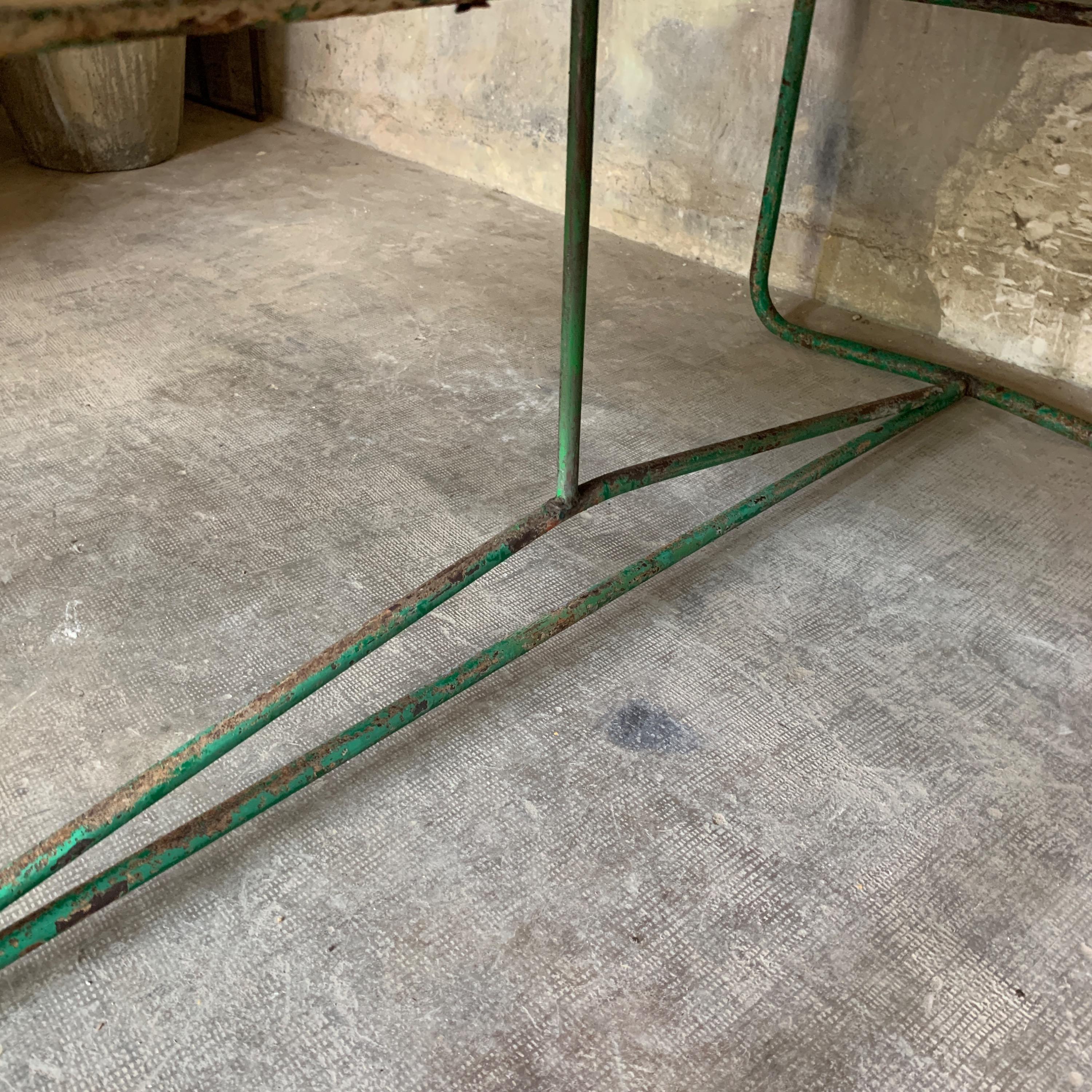 French table of 1950