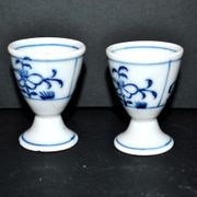 Set of 2 vintage coquetiers in white porcelain Copenhagen style