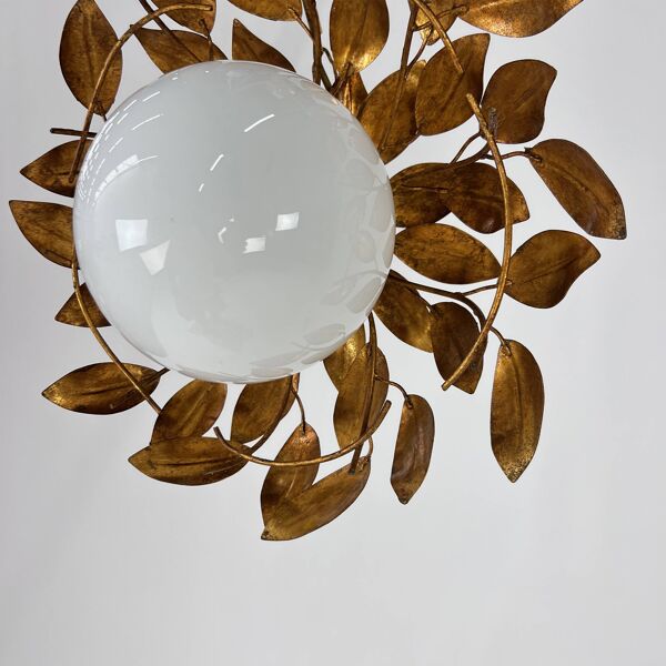 Suspension florentine vintage dorée avec ampoule en verre opalin, 1960s