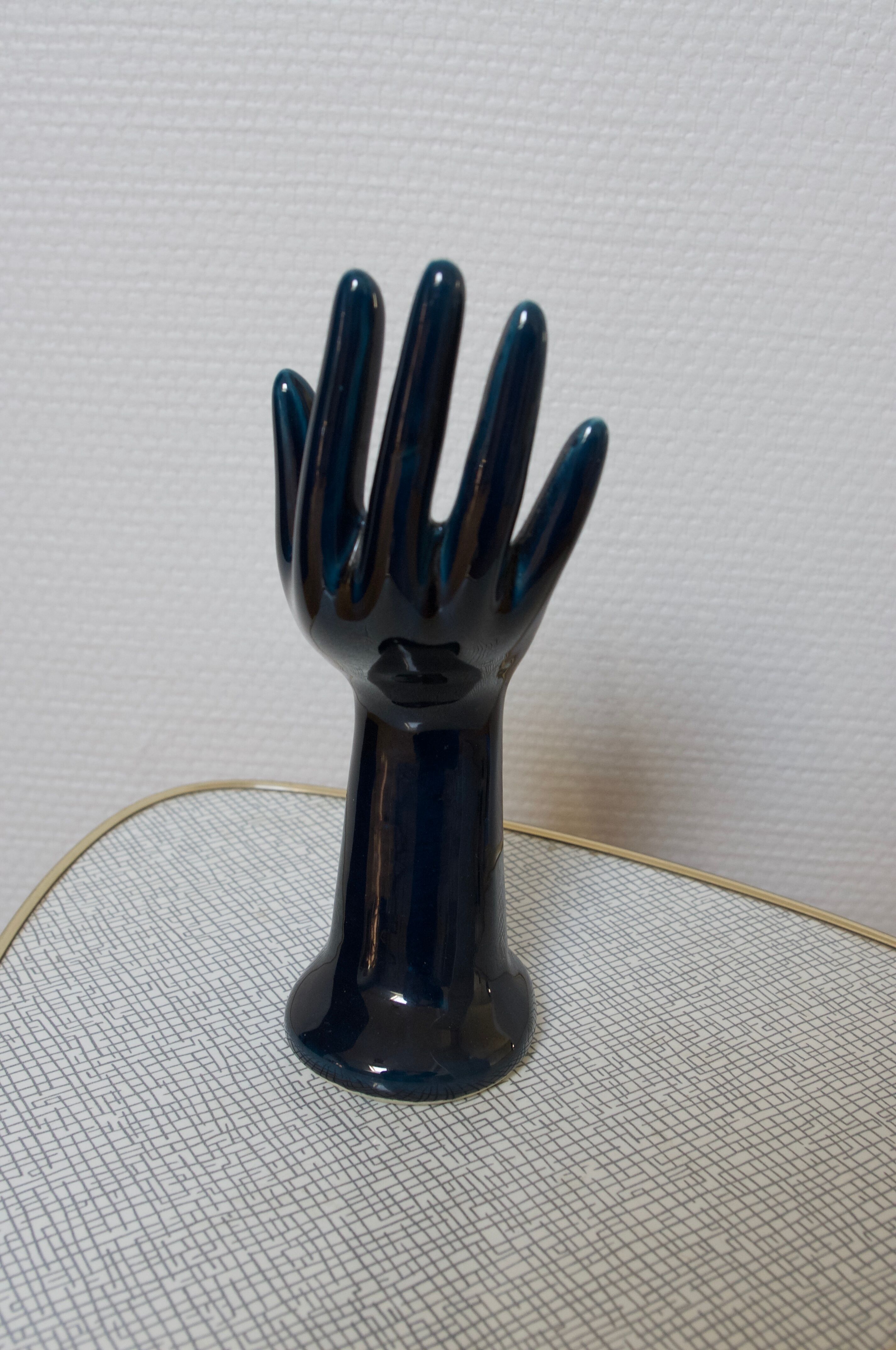 Hand banding and or soliflora