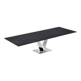 Extendable matte black glass table