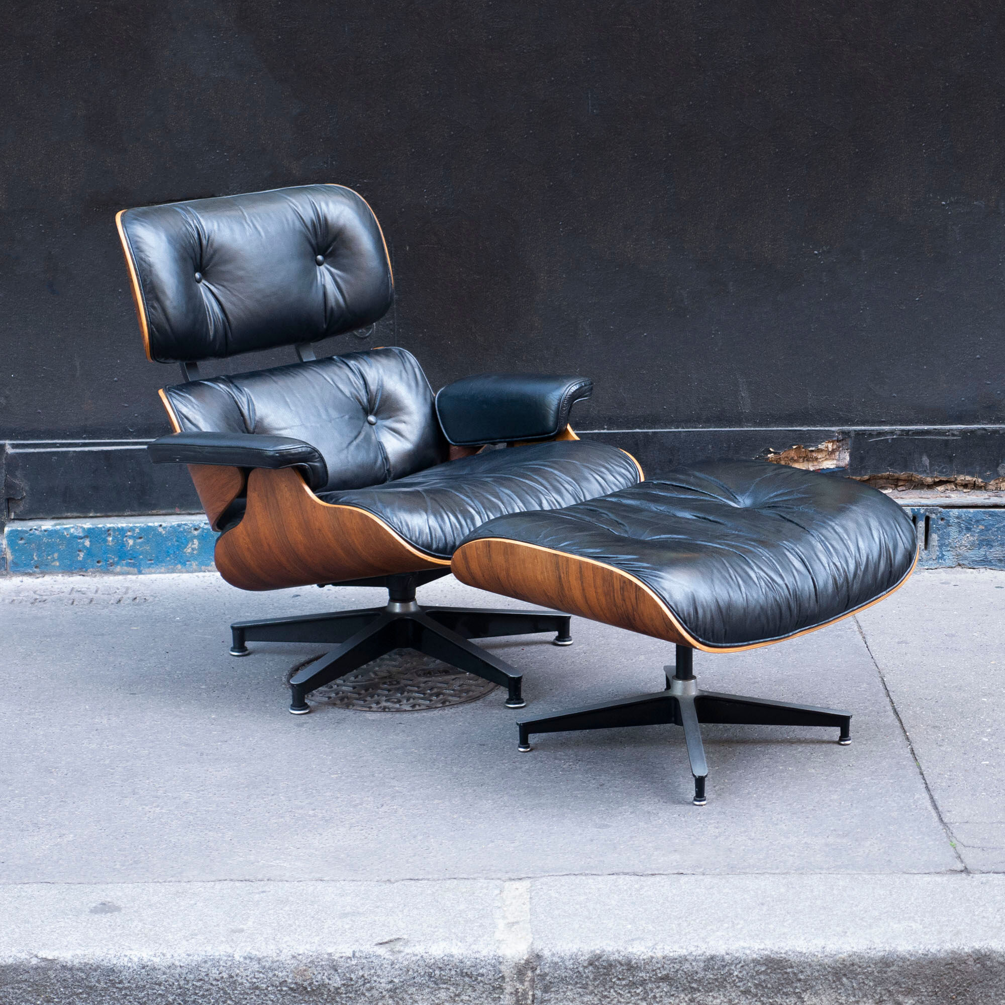 Lounge chair by Charles & Ray Eames Herman Miller edition