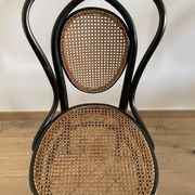Série de 8 chaises viennoises N.33 de J&J Kohn, 1900