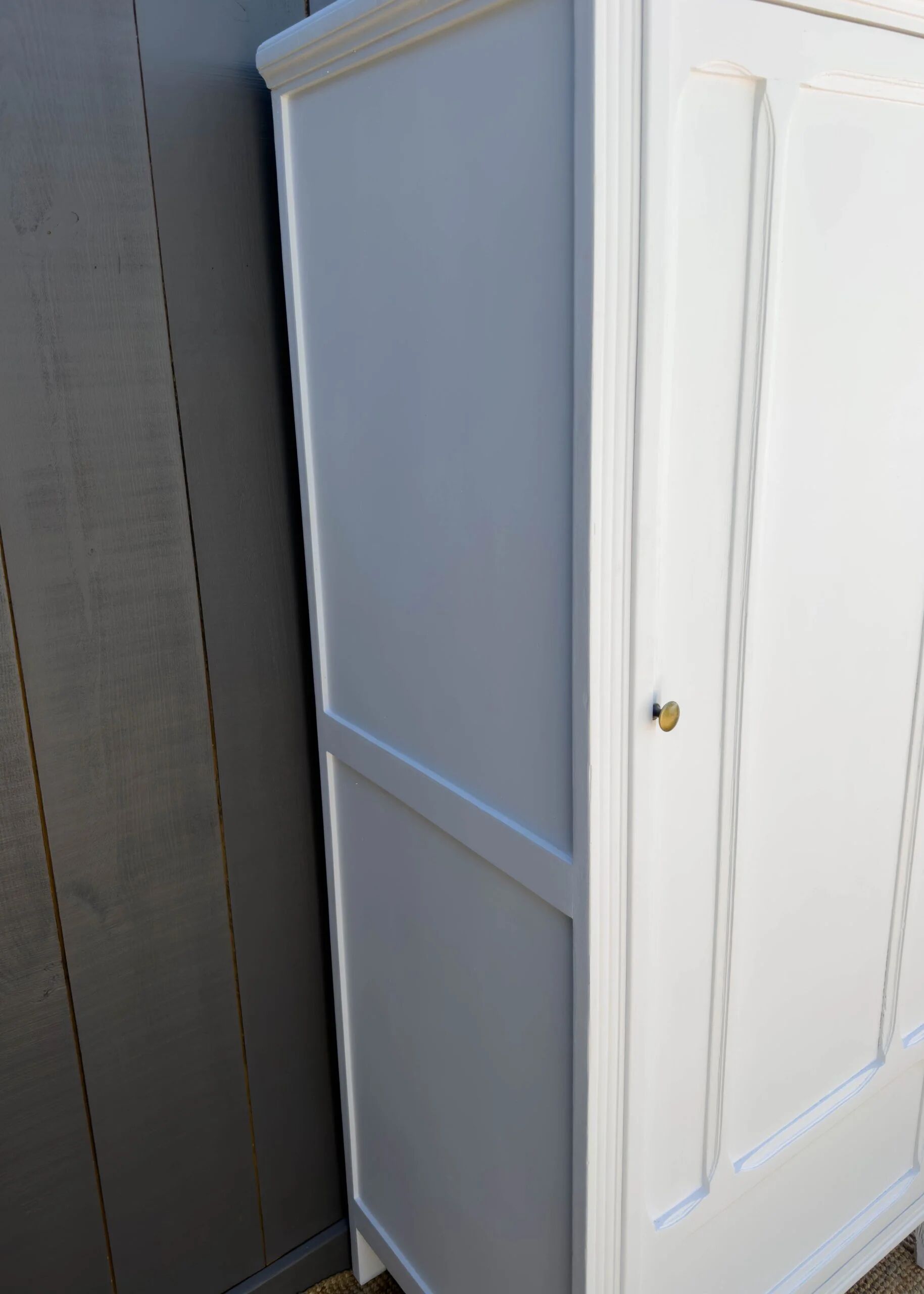 Armoire parisienne