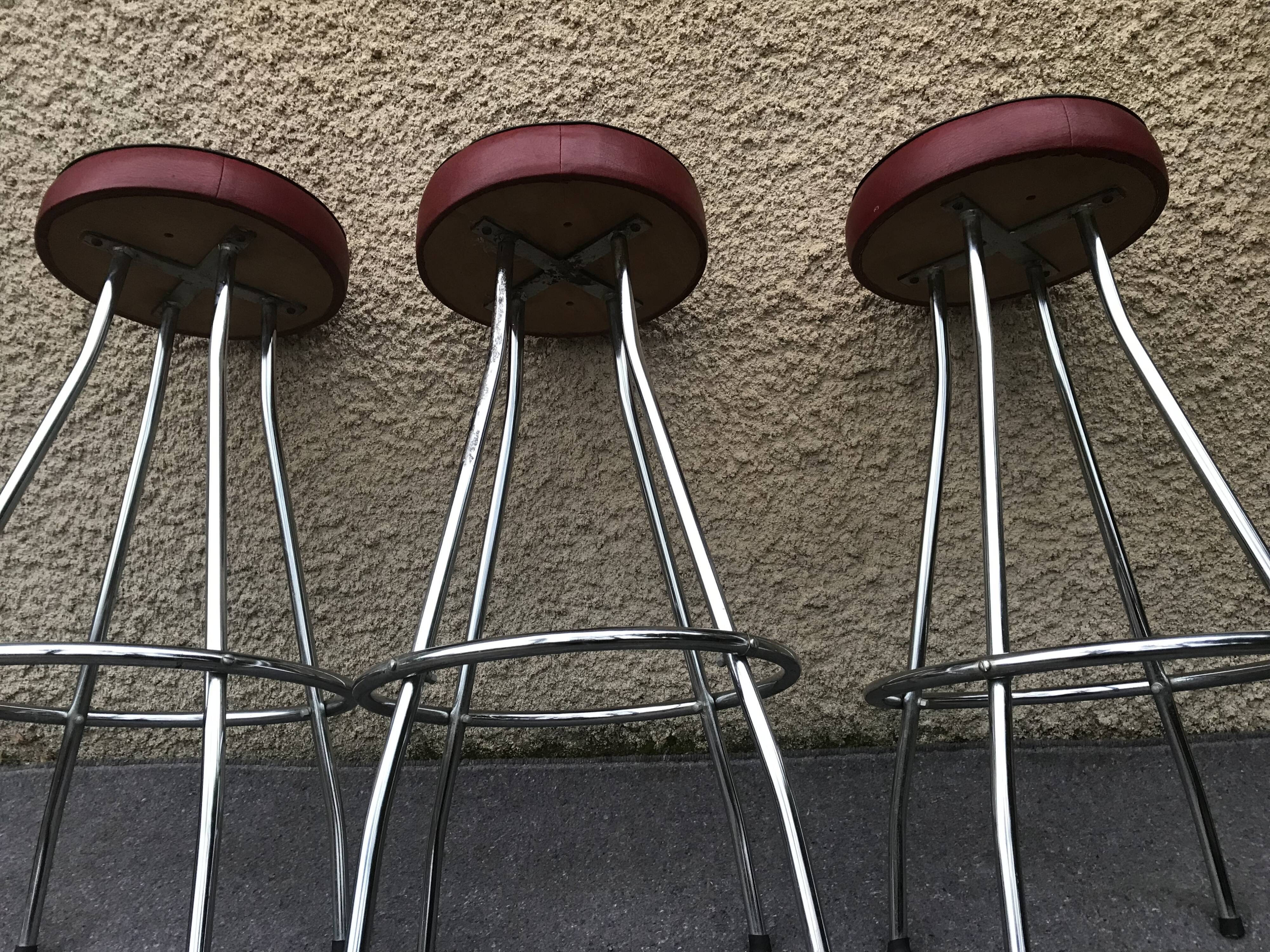 Set of 3 vintage bar stools 1960-1980