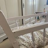 Doll bed